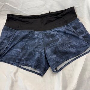 Lululemon Women’s Running Shorts Size 8 Blue Black Athletic Lined Zip Pocket